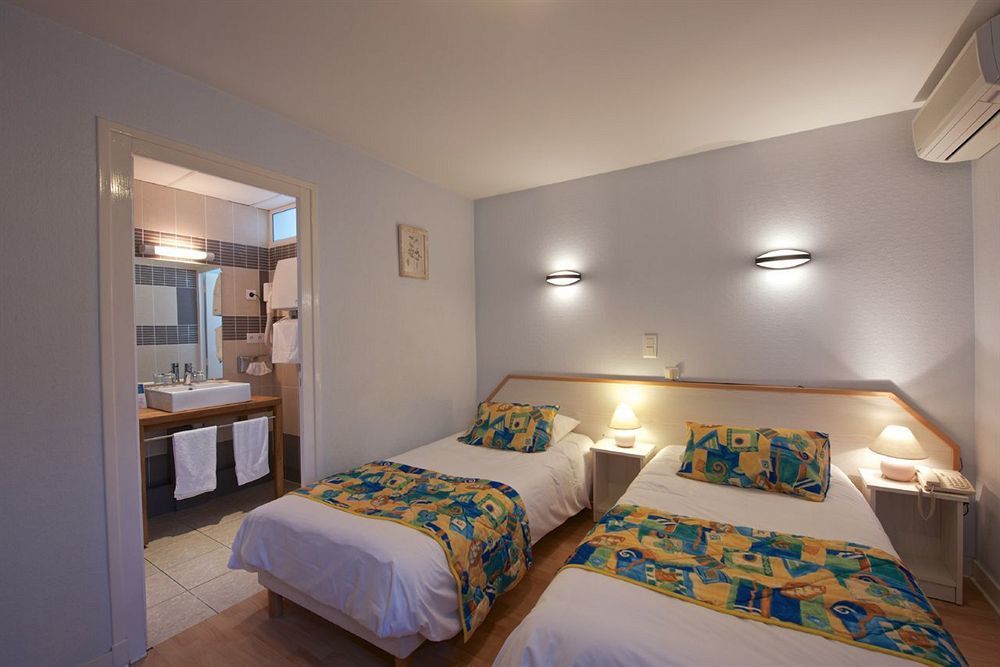 Logis Auberge Du Relais - Hotel & Restaurant Berenx Bagian luar foto